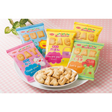 ならべてたべよう えいごビスケット 国産小麦使用 ｃａ入り ２０ｇ ６袋 21年08月31日販売終了 コープ商品を探す コープ商品サイト 日本生活協同組合連合会